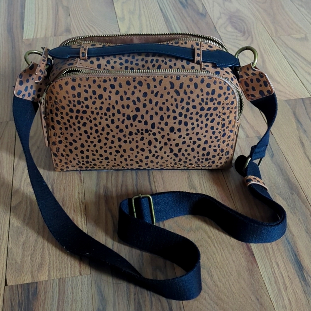 Universal Thread (Target) Animal Print Crossbody Camera Bag